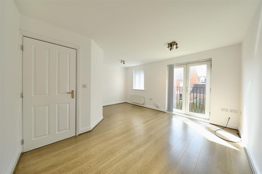 Property photo 3 of 14 0A4A8971 2.Jpg