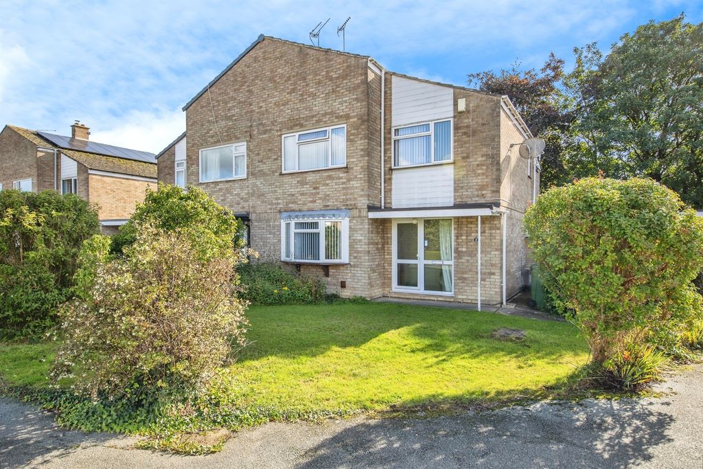 Property photo 1 of 17