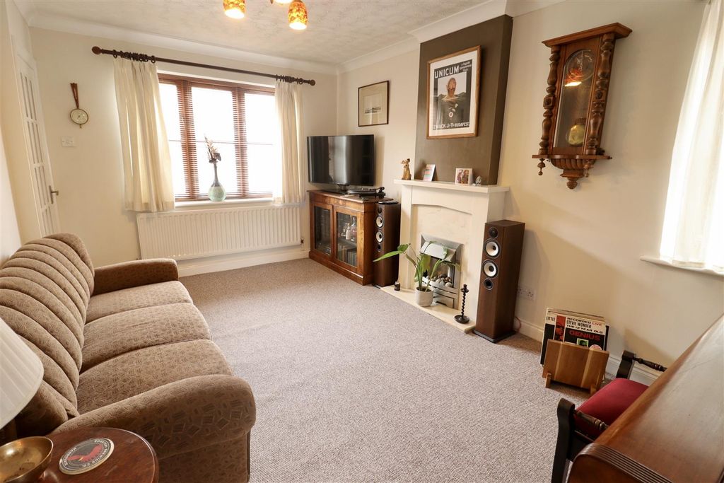 Property photo 2 of 17 Img_0555.Jpg
