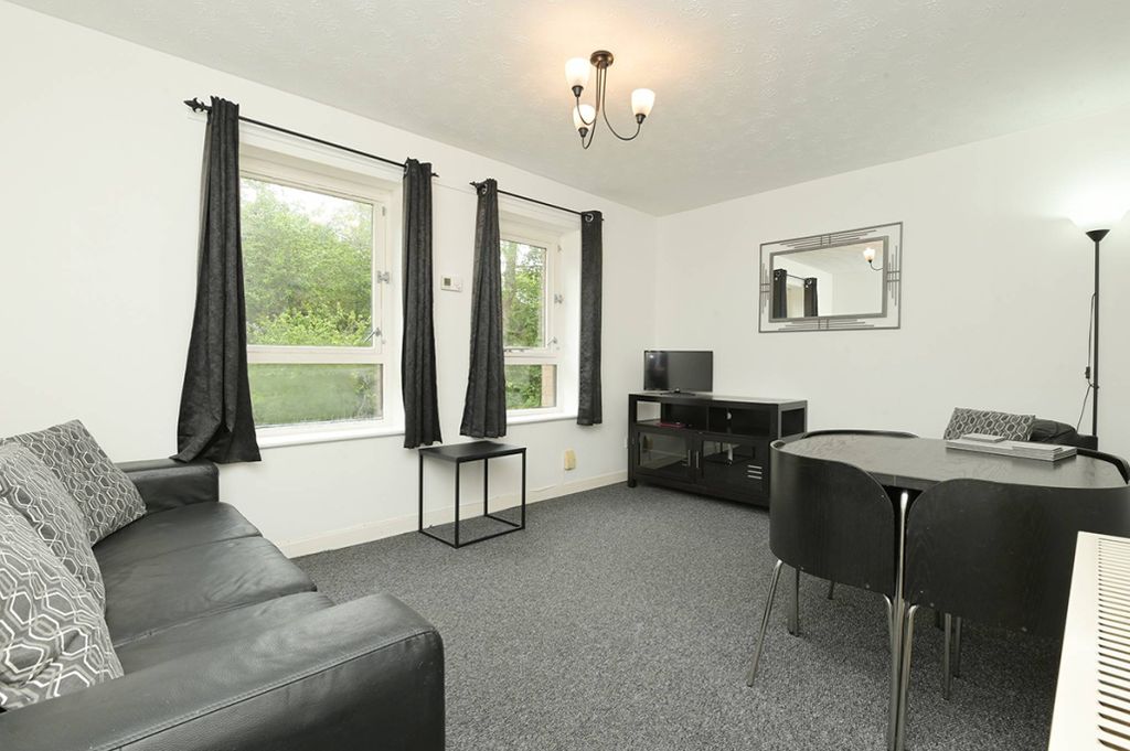 Property photo 2 of 21