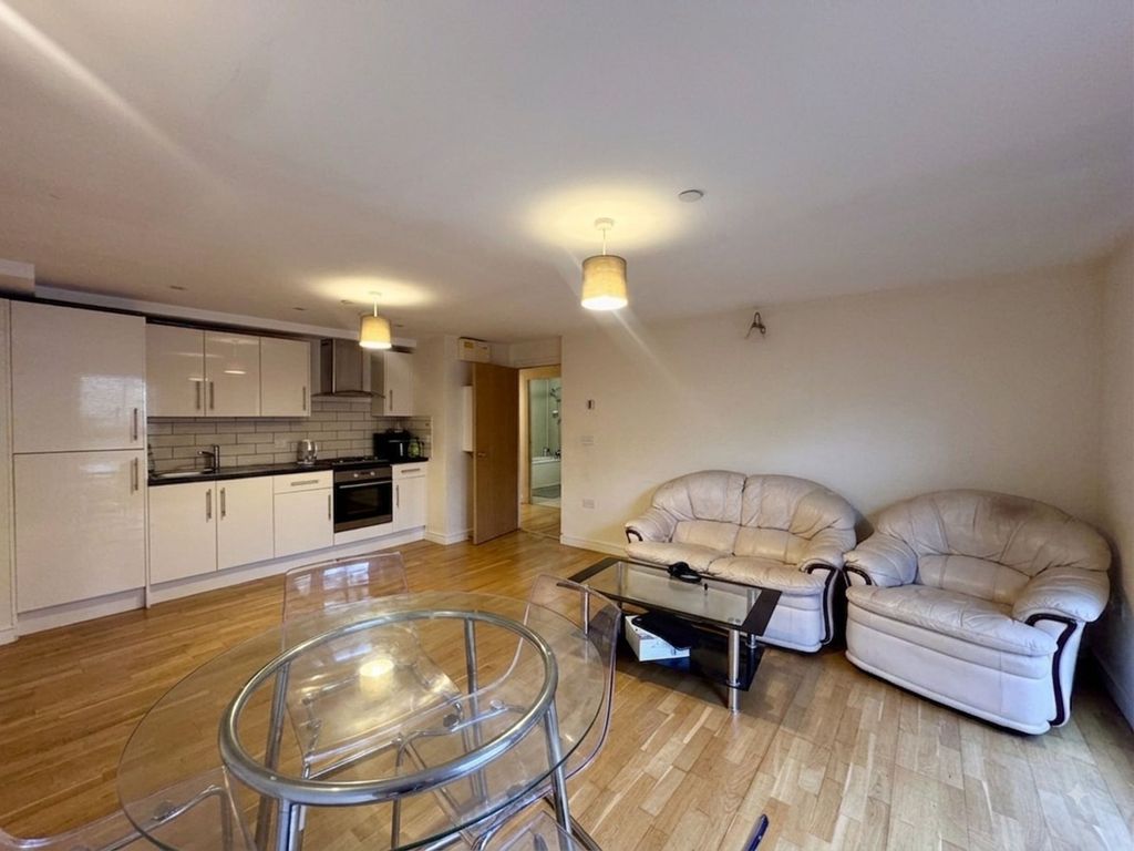 Property photo 2 of 7