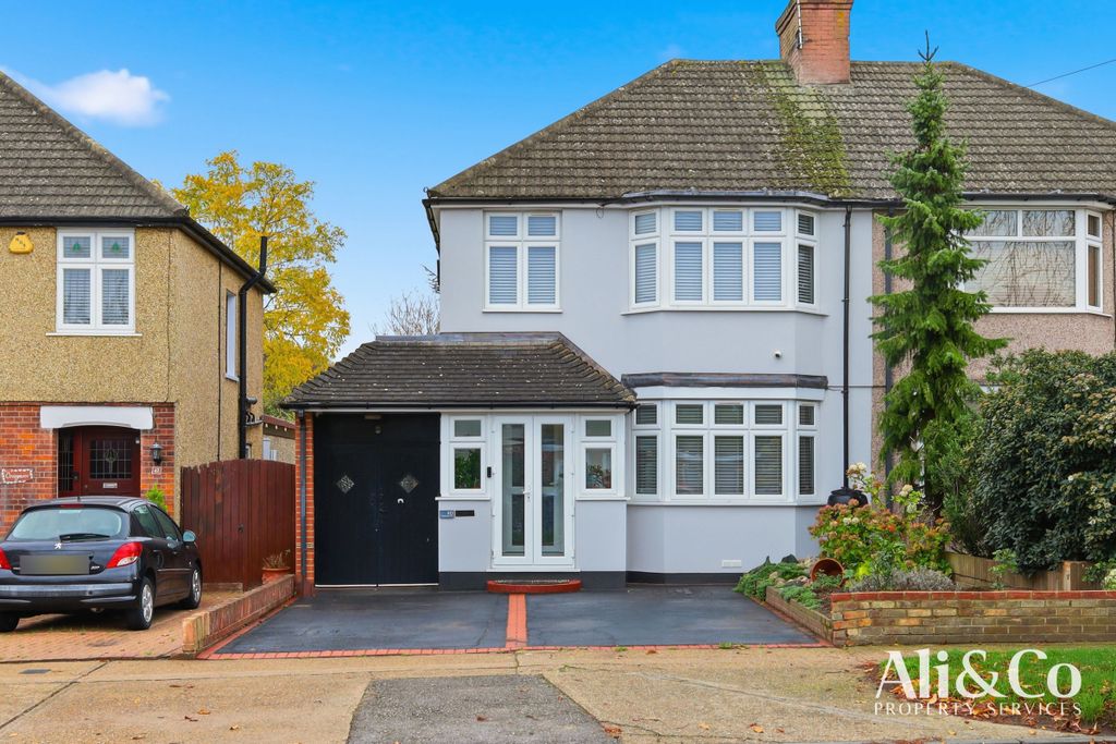 Property photo 1 of 33