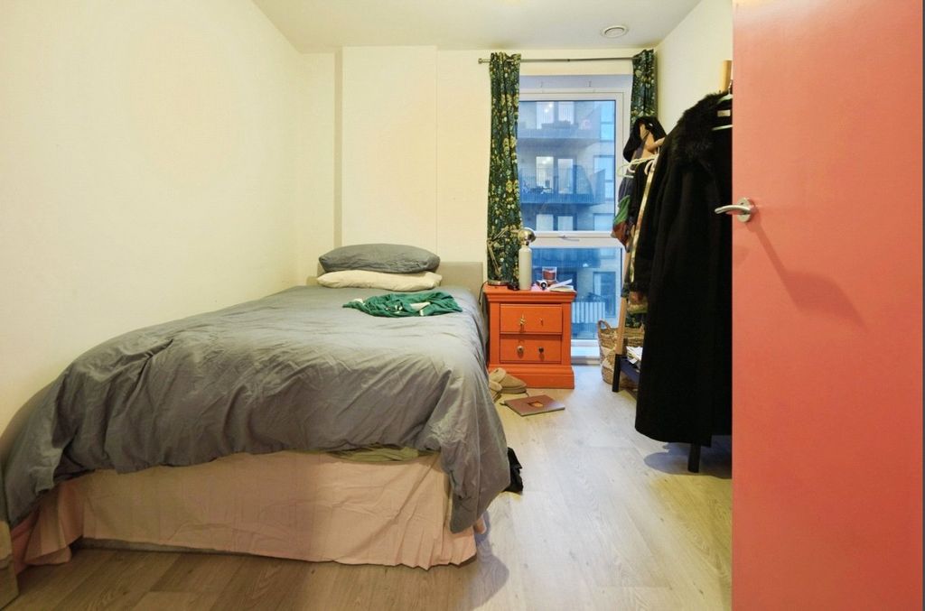 Property photo 3 of 8 Picture 3