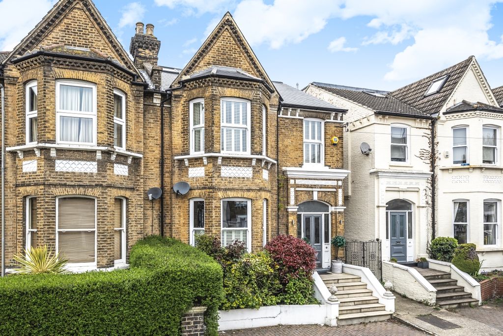 Property photo 1 of 12 471567  (1)