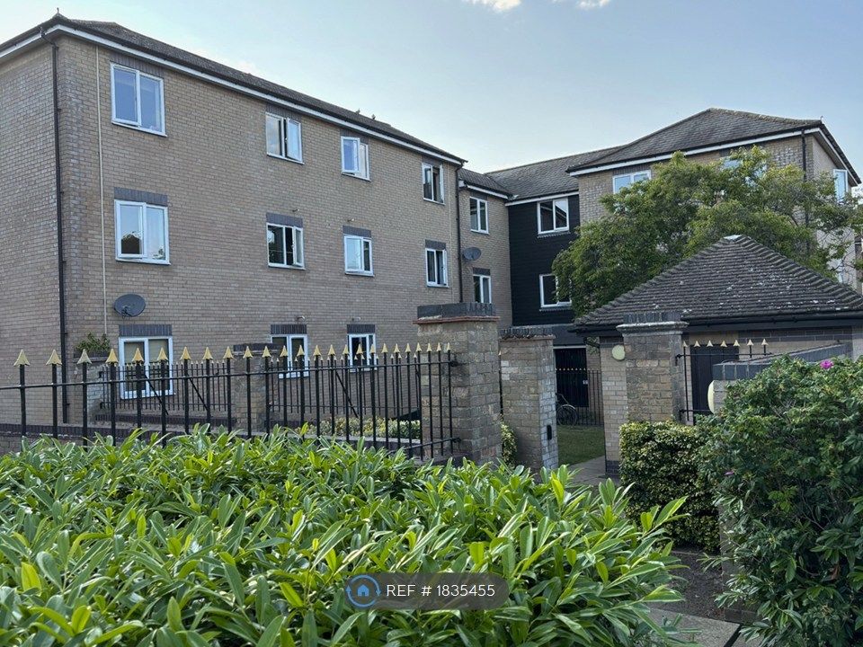 Property photo 2 of 34