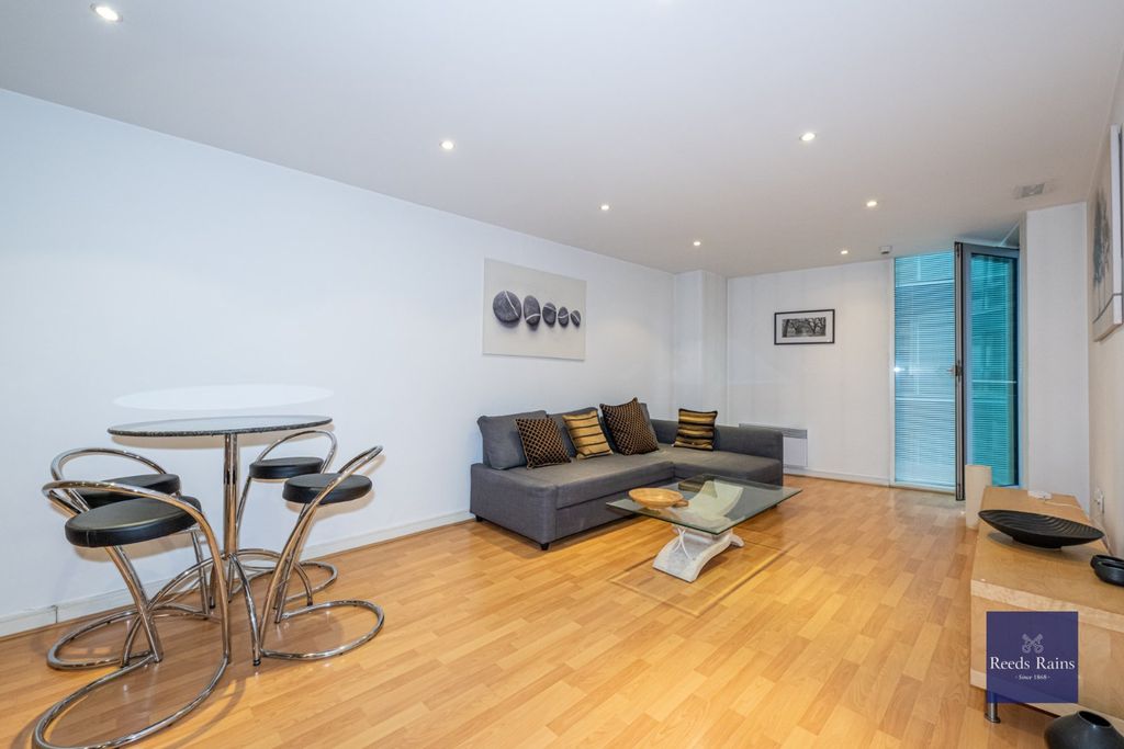 Property photo 2 of 12 Reception Room