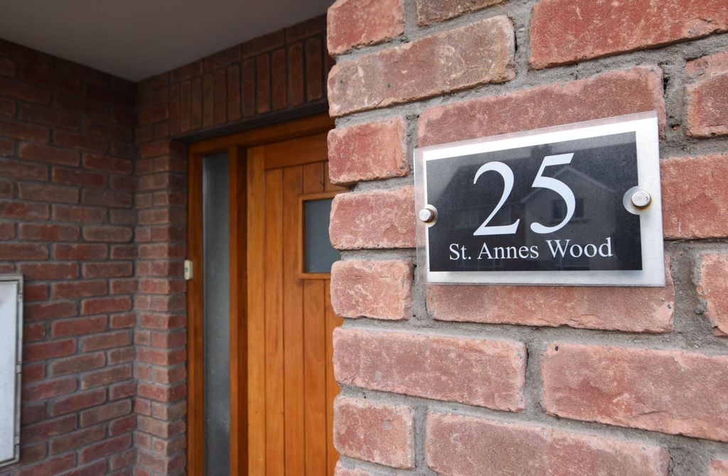 Property photo 2 of 21