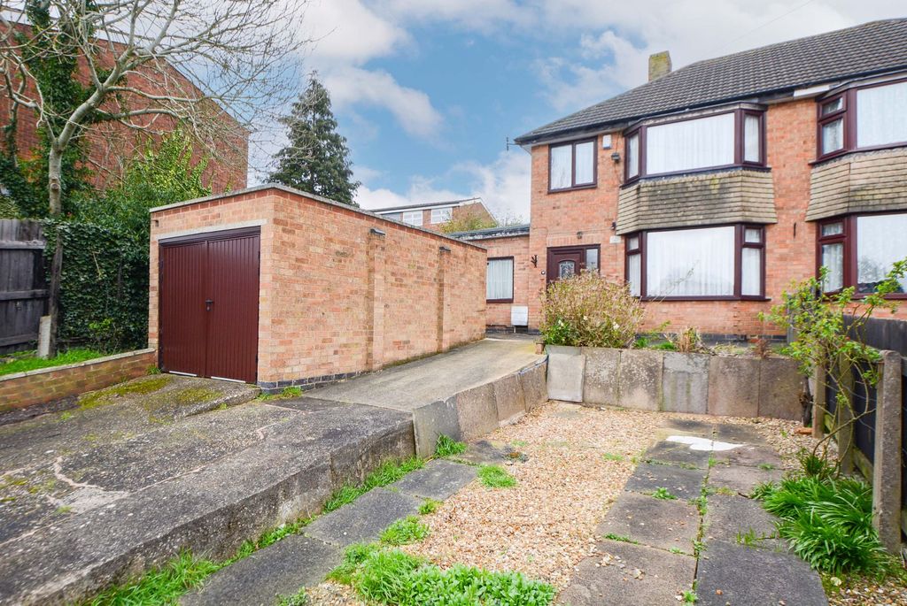 Property photo 1 of 22