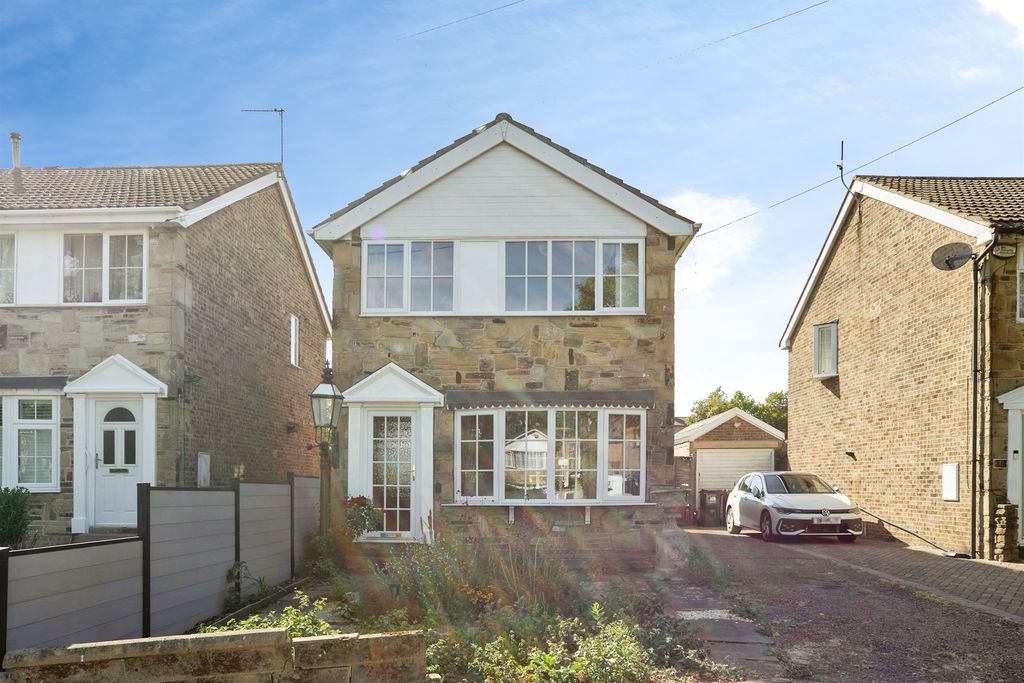 Property photo 1 of 15
