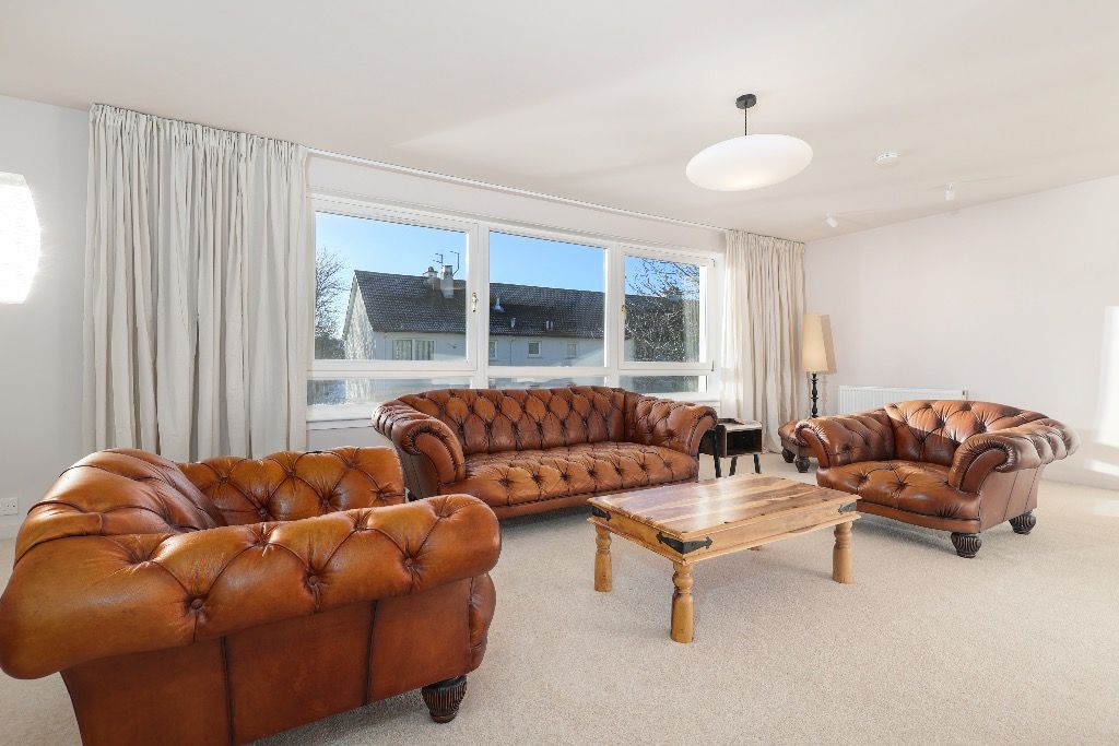 Property photo 1 of 52