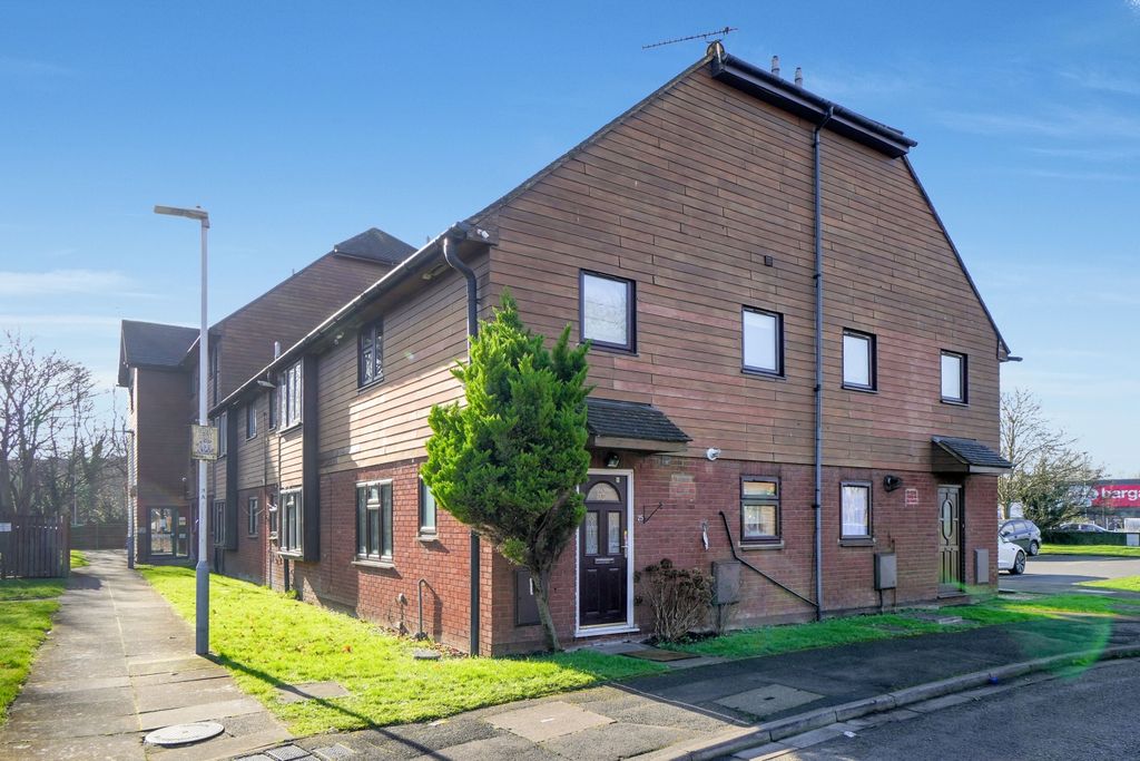 Property photo 1 of 11