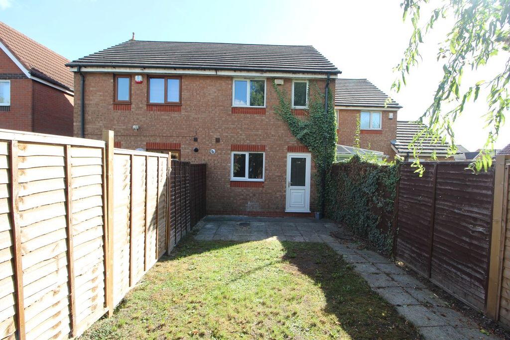 Property photo 2 of 11