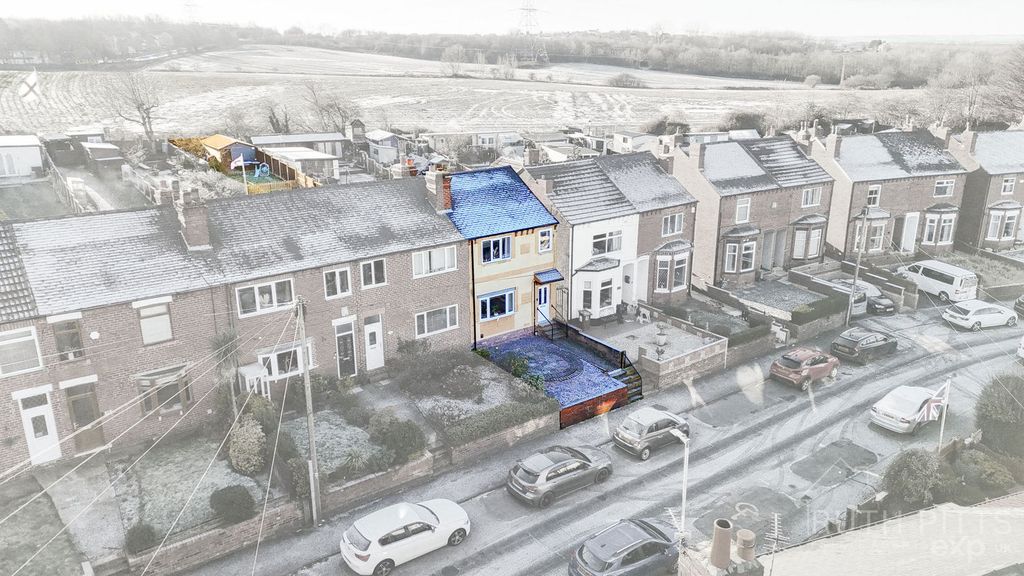 Property photo 2 of 25