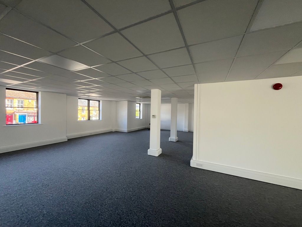 Property photo 2 of 6 Photo 8