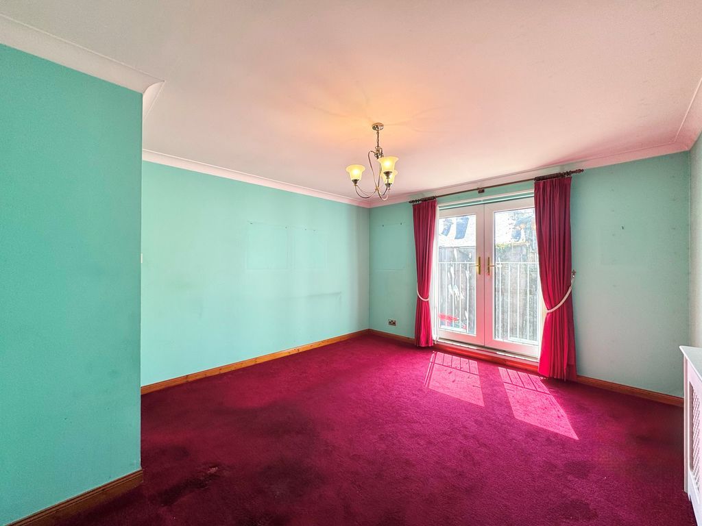 Property photo 2 of 15 Photo 3
