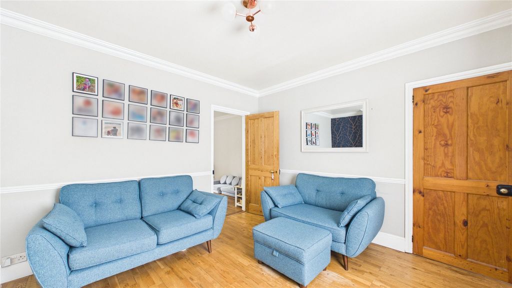 Additional image 4 of 3 bed semi-detached house for saleLightwater, Surrey GU18