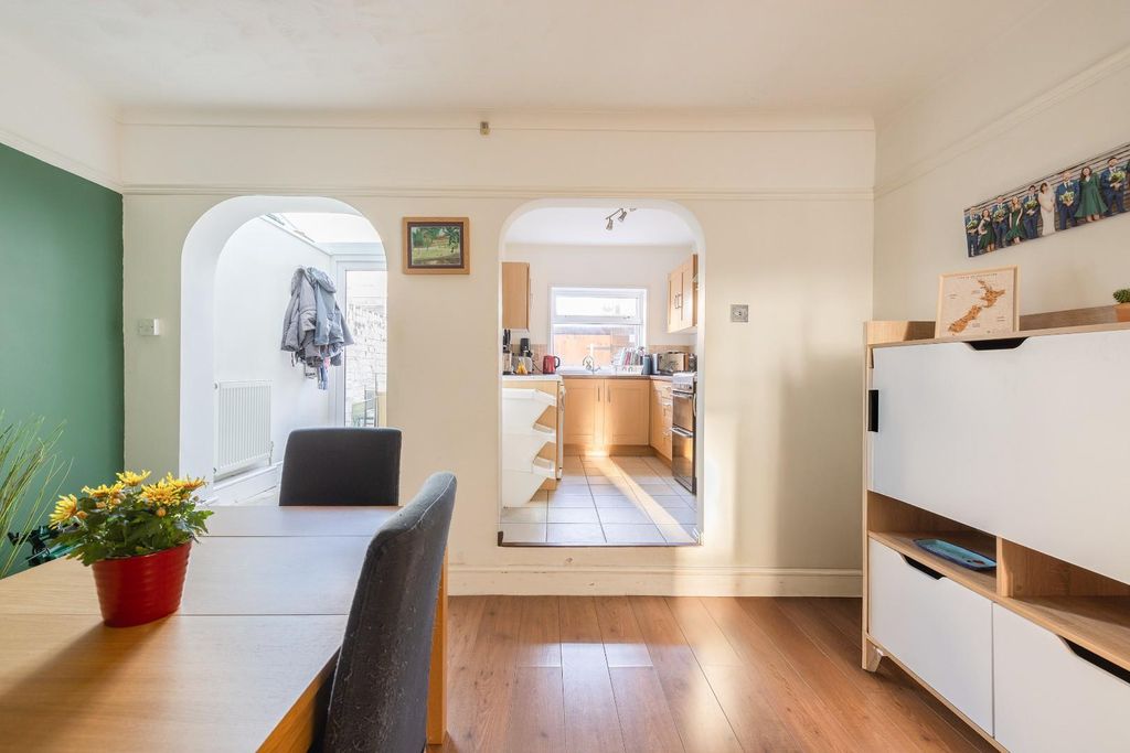 Property photo 3 of 30 Char9734.Jpg