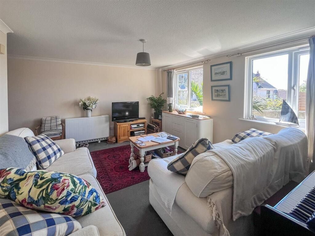 Property photo 3 of 15 4849244