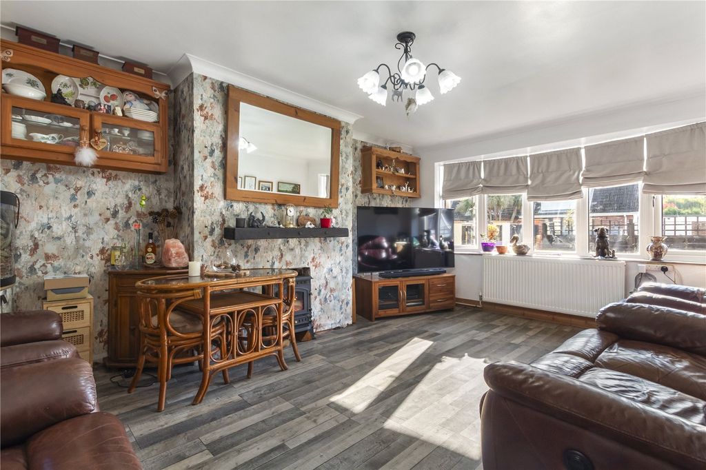 Property photo 3 of 17 Picture No. 05