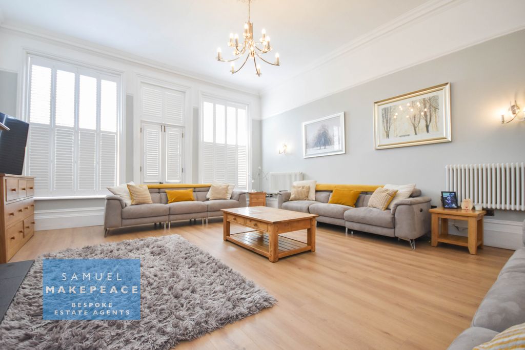 Property photo 2 of 69 Gallery