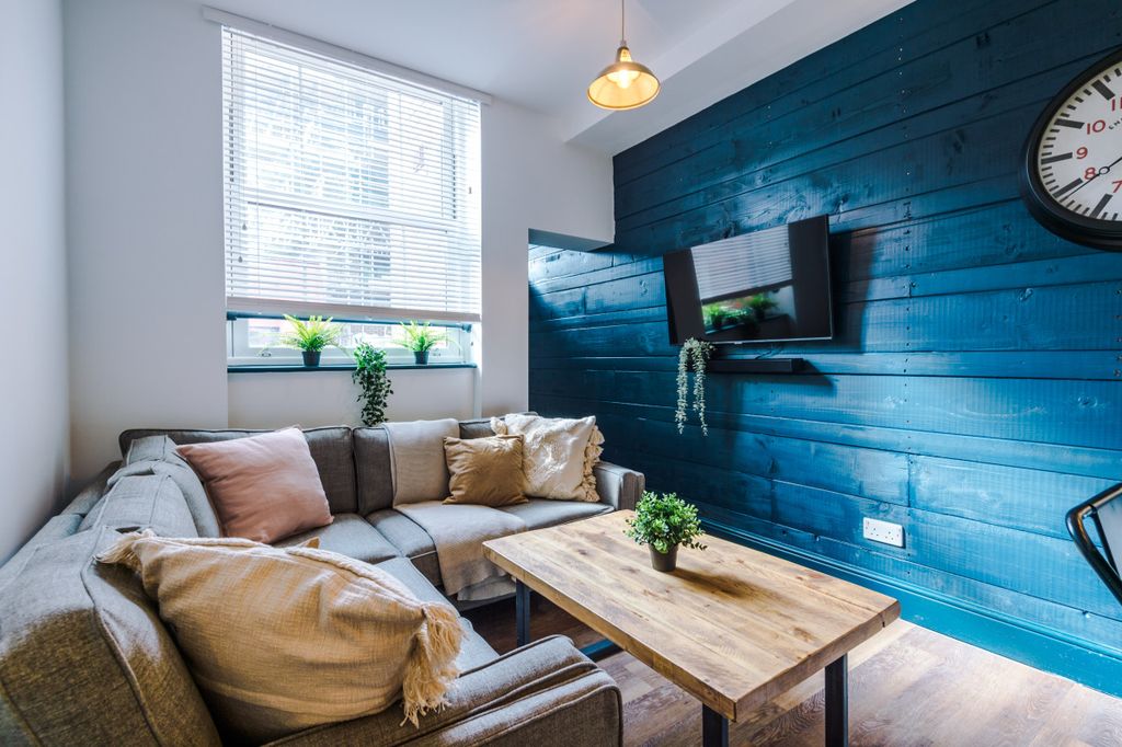 Property photo 1 of 15 Photo 0