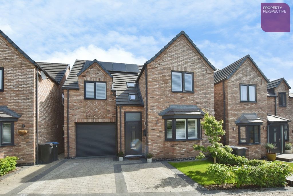 Property photo 1 of 25 Pbox-Img.Jpg