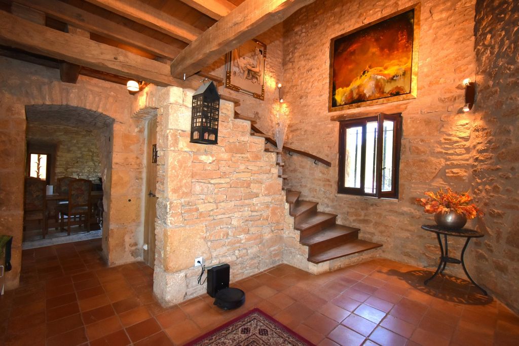 Property photo 3 of 41