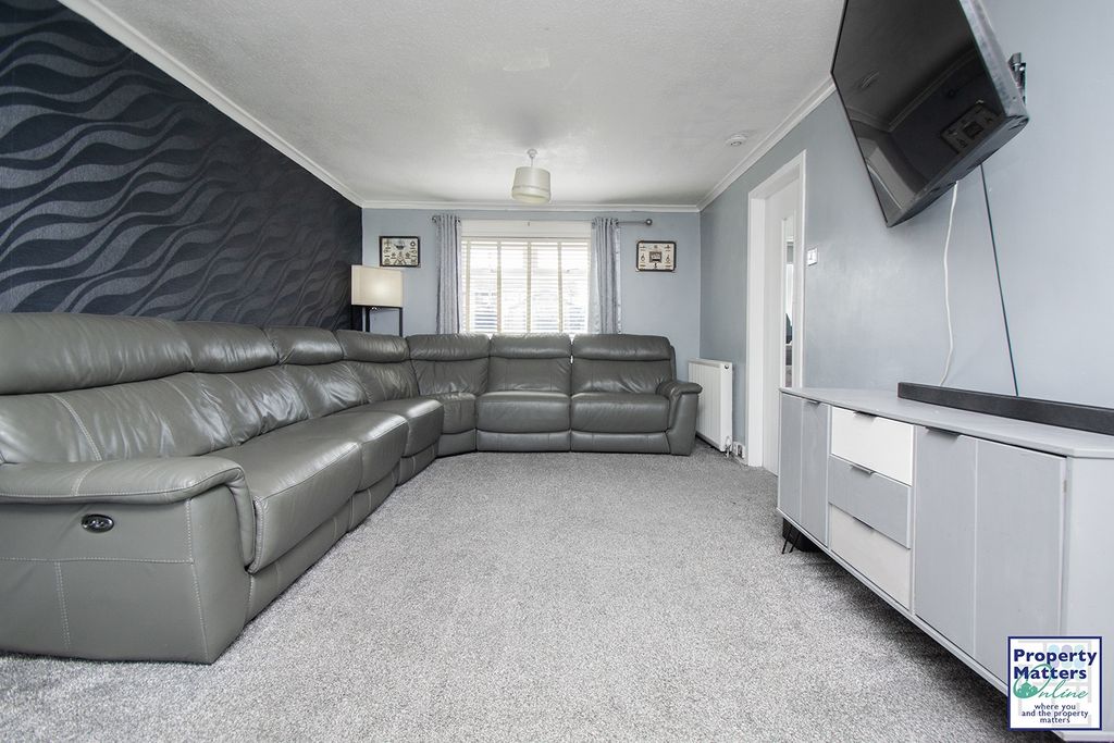 Property photo 2 of 11 Gallery