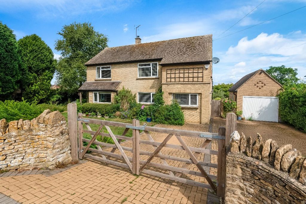 Property photo 1 of 21