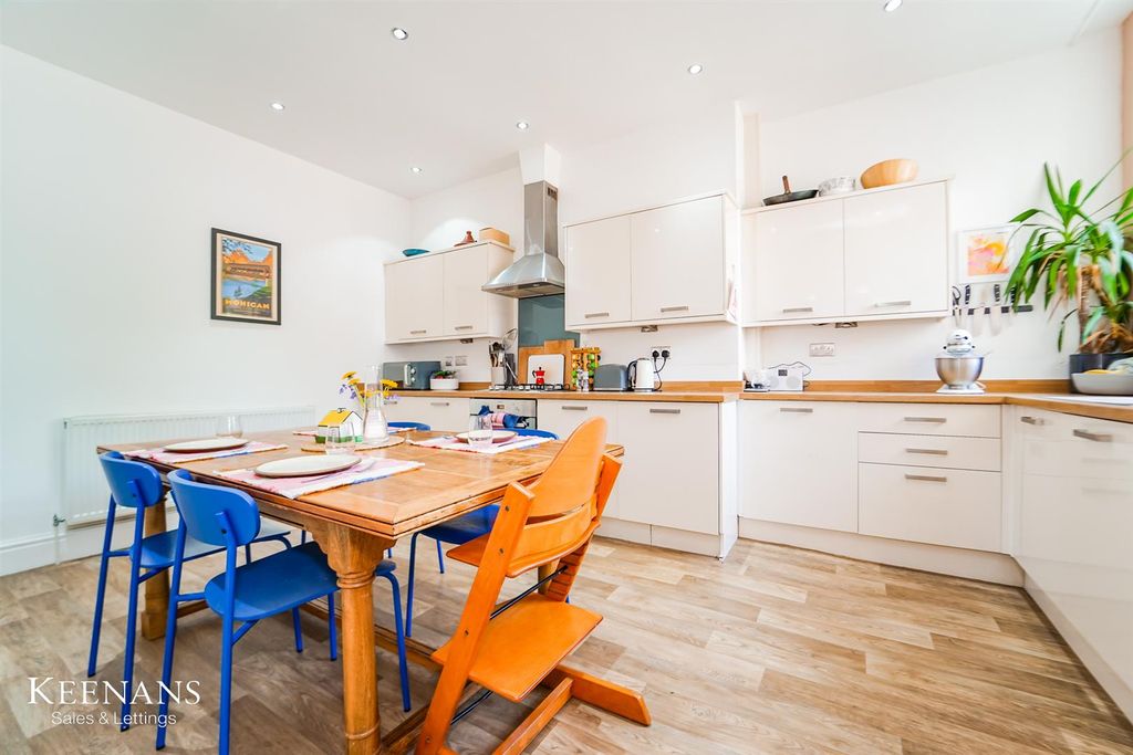 Property photo 3 of 31 3.Jpg