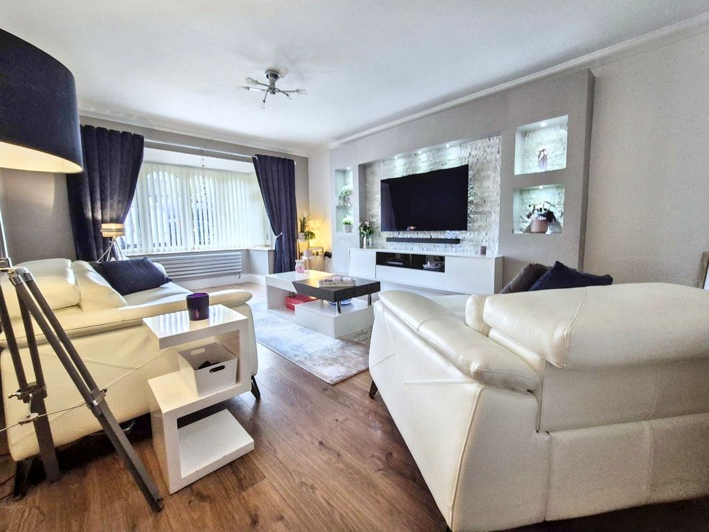 Property photo 2 of 47