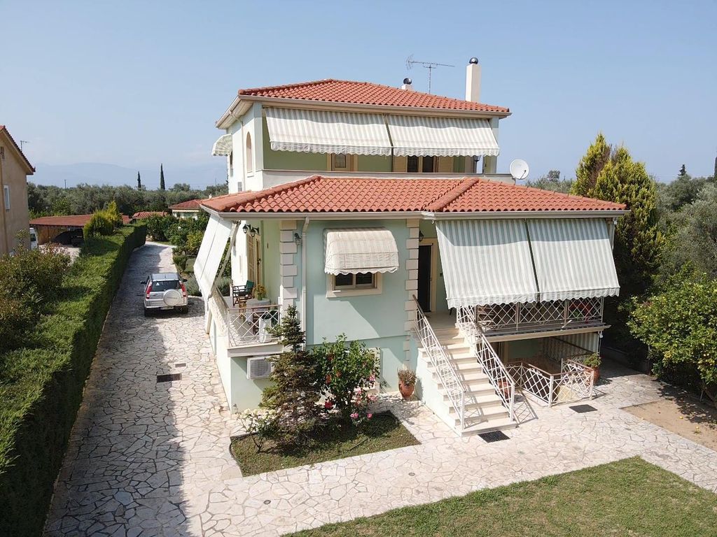 Property photo 1 of 50 6 Bedrooms' Complexe In 2000 Sq.M. Land Plot In Zachloritika