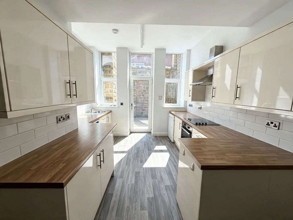 Property photo 1 of 13 Kitchen