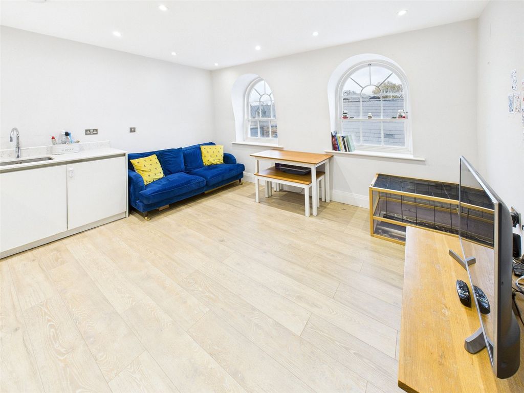 Property photo 2 of 9 Picture No. 09