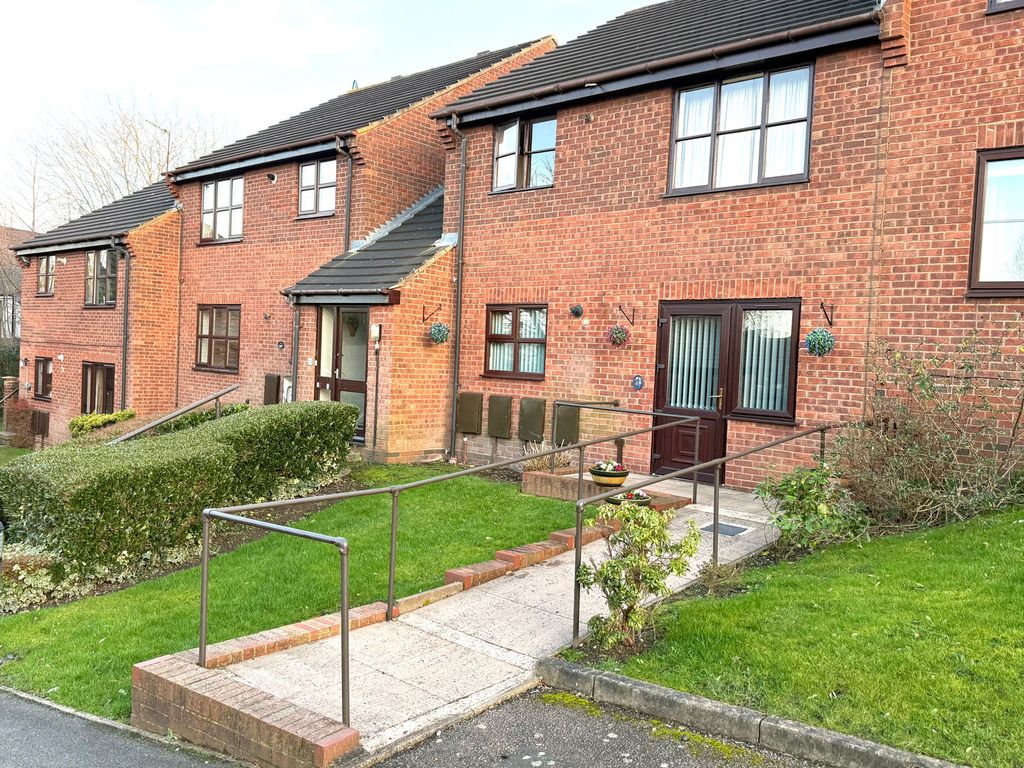 Property photo 2 of 18