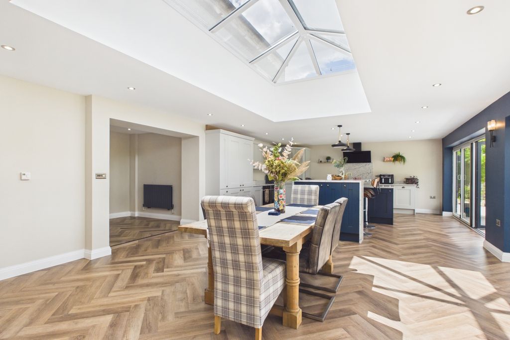 Property photo 3 of 51 Ewemove Spalding - Surfleet Sea Ends - Kitchen