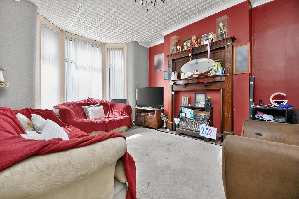 Property photo 3 of 18