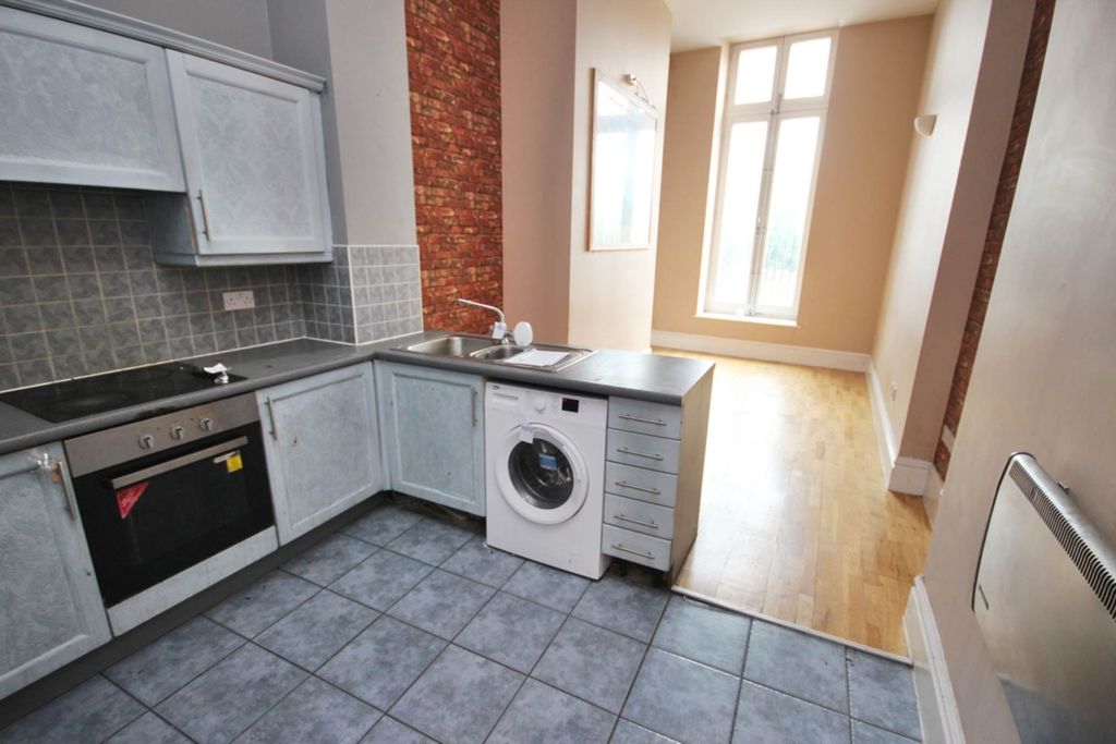 Property photo 1 of 9