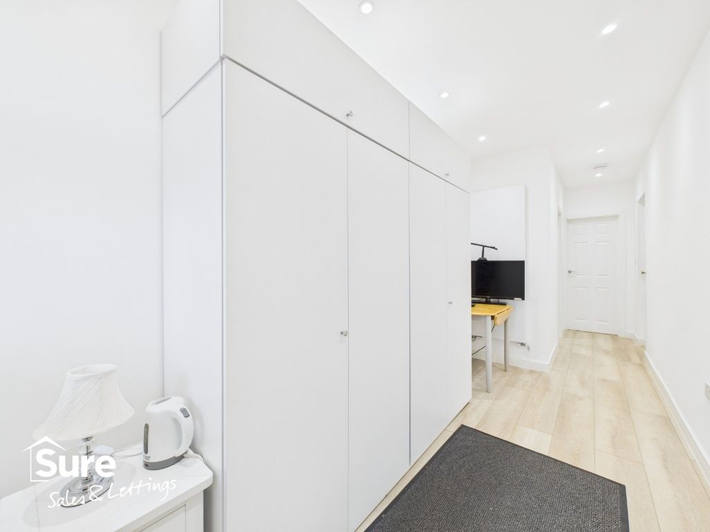 Property photo 1 of 9 4514740