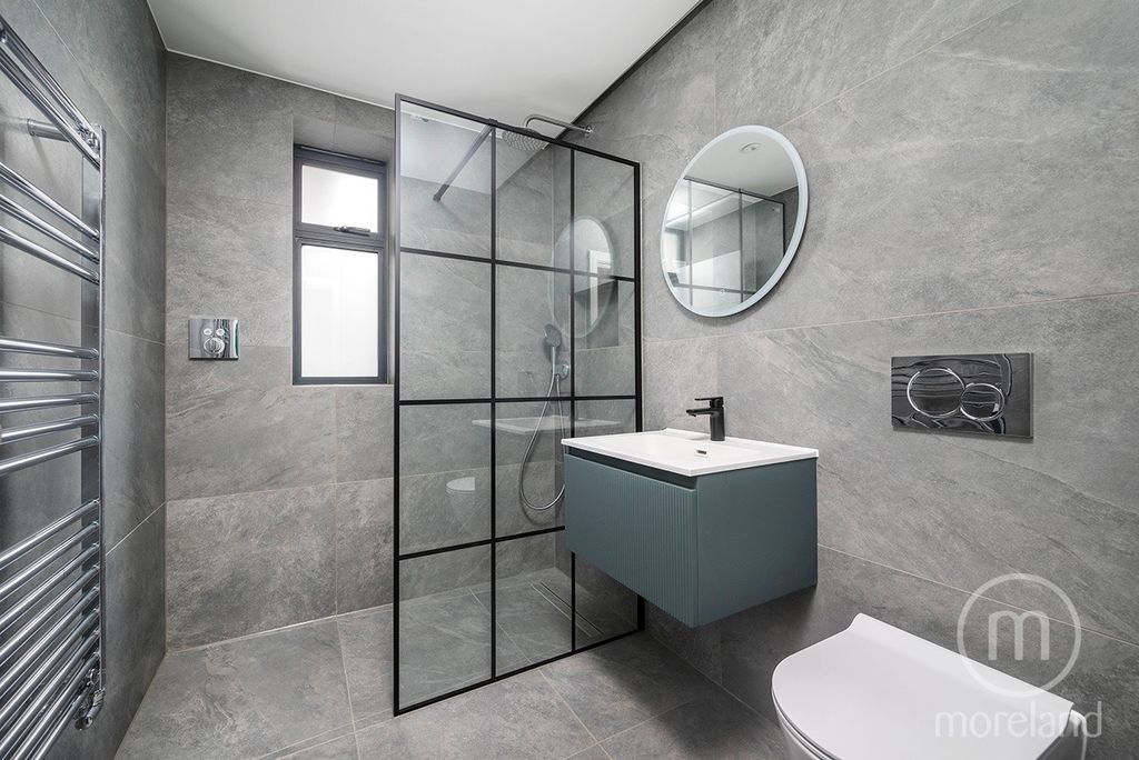 Property photo 2 of 9 3927791