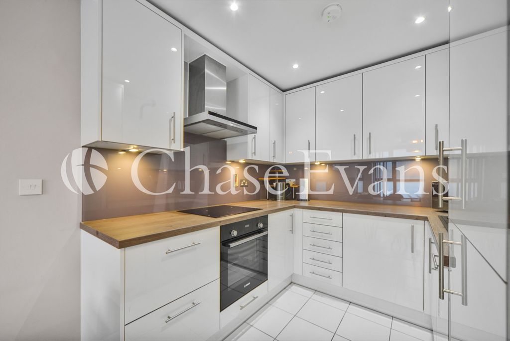 Property photo 2 of 16 Kitchen