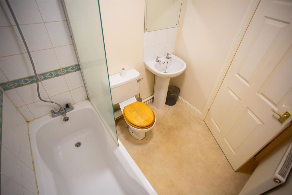 Property photo 2 of 12 Derb9117.Jpg