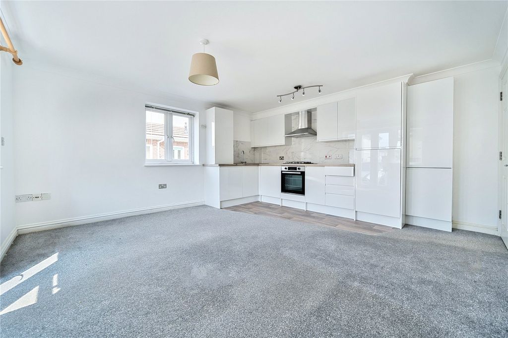 Property photo 3 of 11 Picture No. 20
