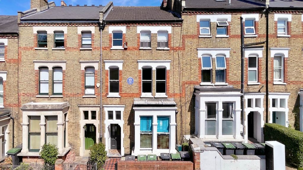 Property photo 1 of 12