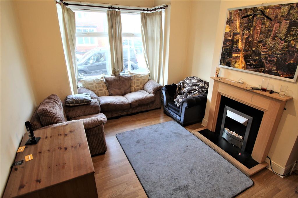 Property photo 3 of 13 Property Photo