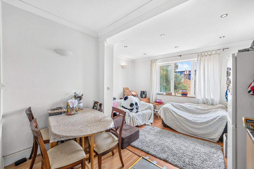 Property photo 3 of 15 Pbox-Img.Jpg