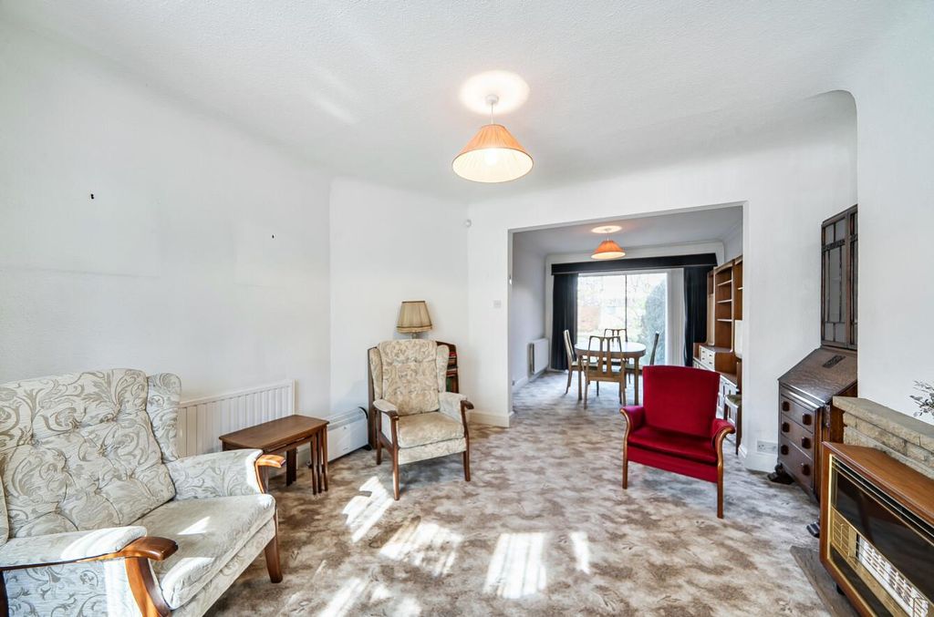 Property photo 3 of 14 Davidson Frost-Wellings, Dfw, Clifton Road, Stanmo