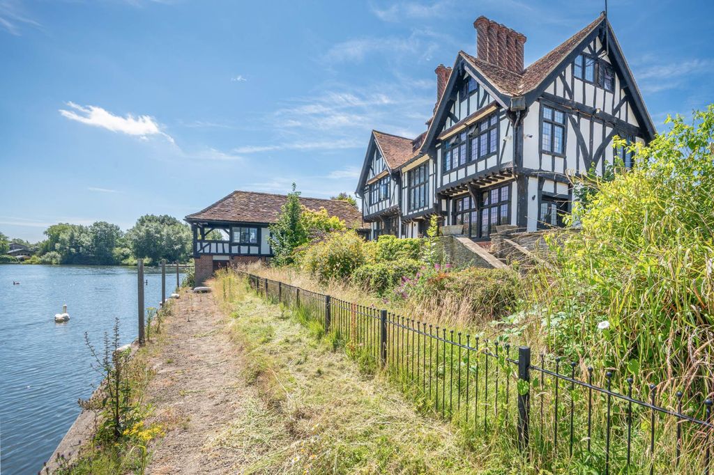 Additional image 21 of 6 bed country house for saleBolney Road, Lower Shiplake RG9