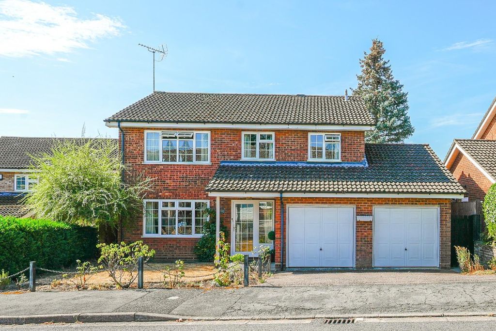 Property photo 1 of 26