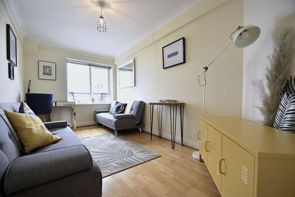 Additional image 6 of 2 bed flat to rentEsplanade, Sandown PO36